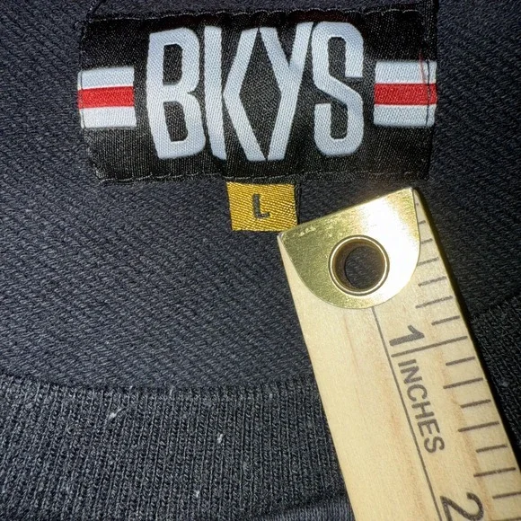 BKYS Sweatshirt Mens Large Black Lucky Charm Bunny Graphic Pullover Crewneck - Picture 5 of 9